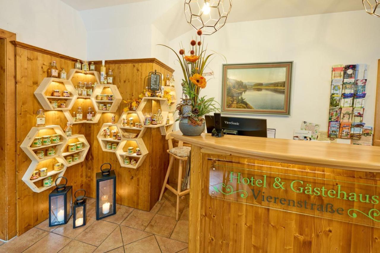 Hotel Vierenstrasse Neudorf  エクステリア 写真