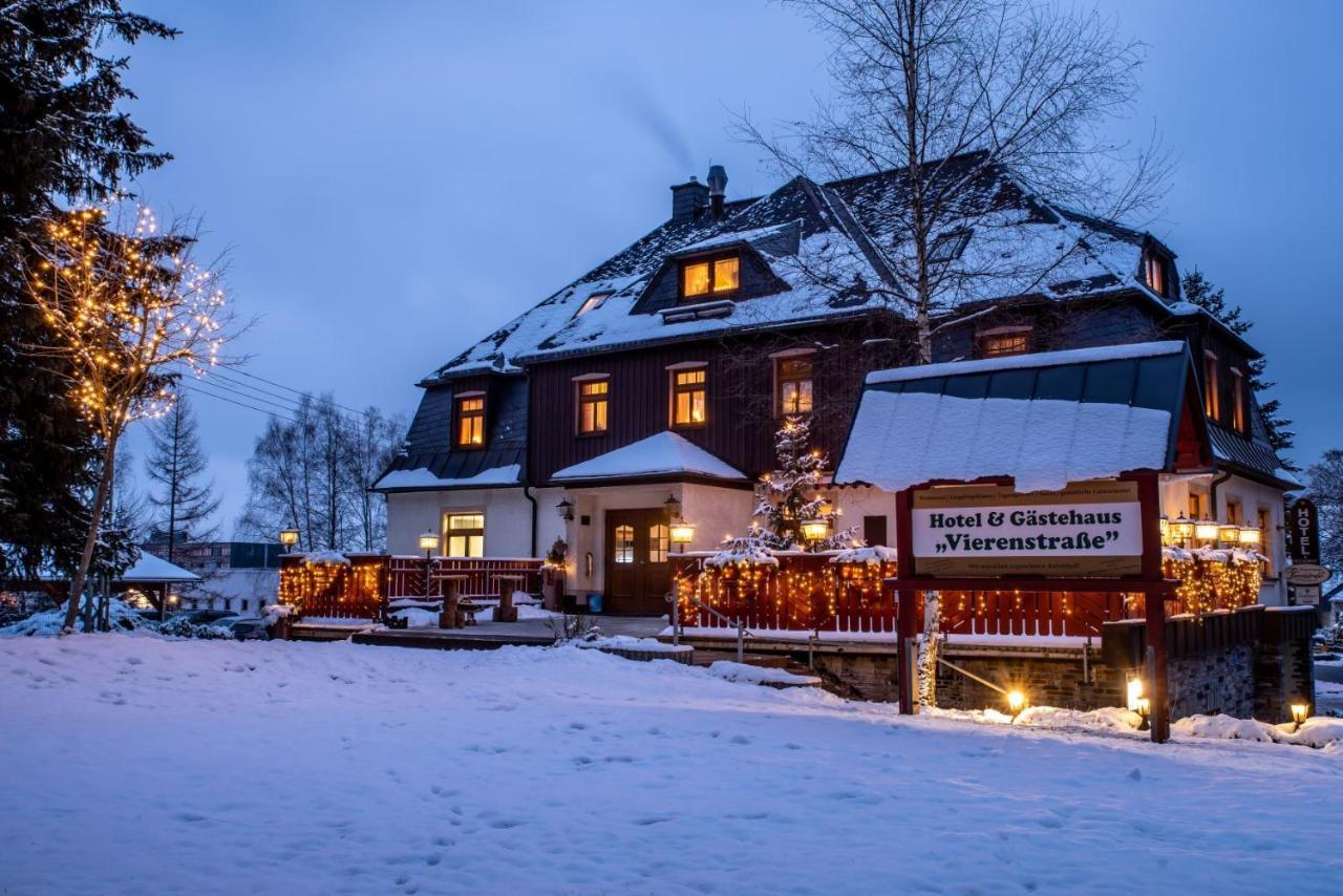 Hotel Vierenstrasse Neudorf  エクステリア 写真