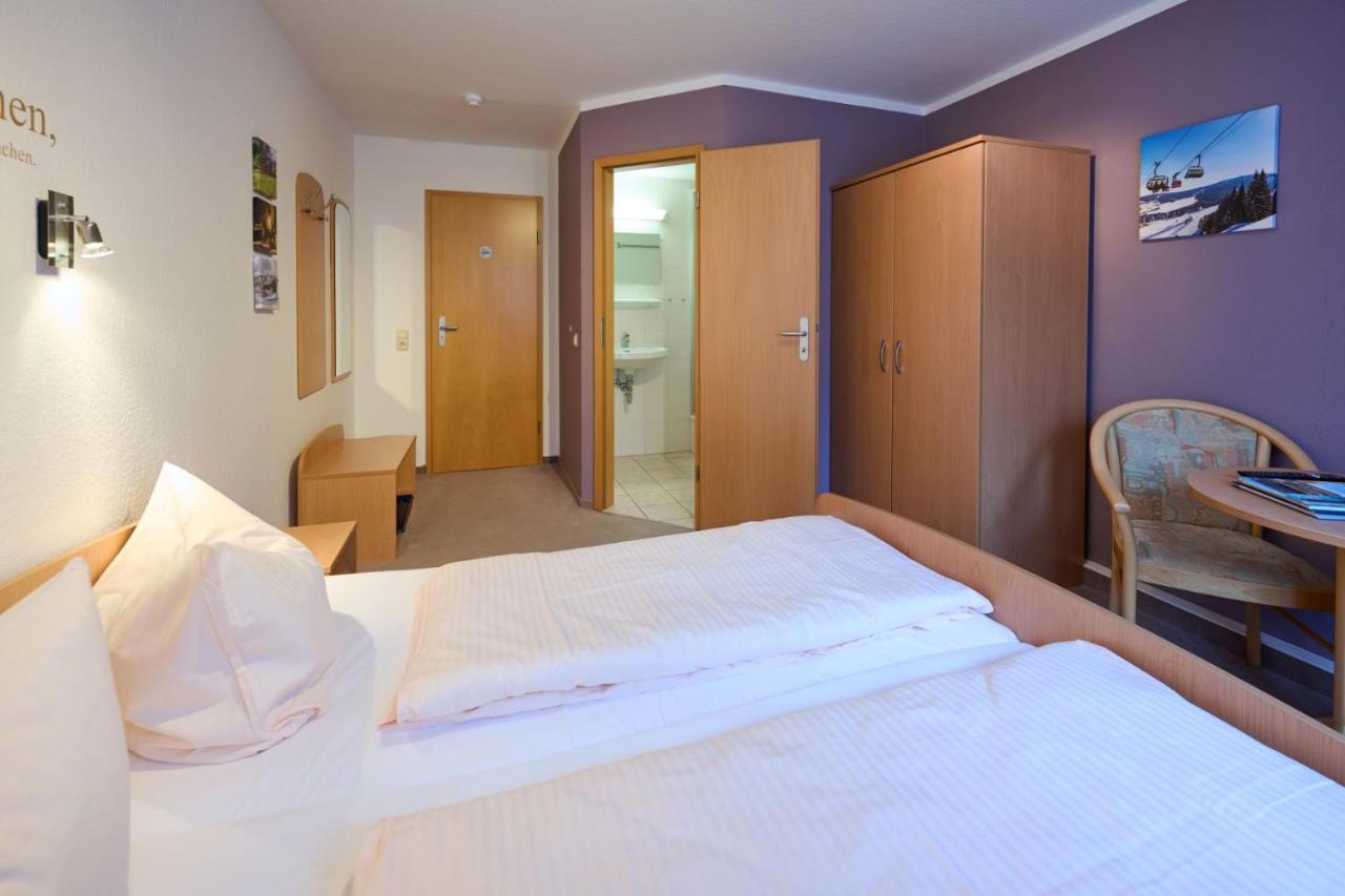 Hotel Vierenstrasse Neudorf  エクステリア 写真