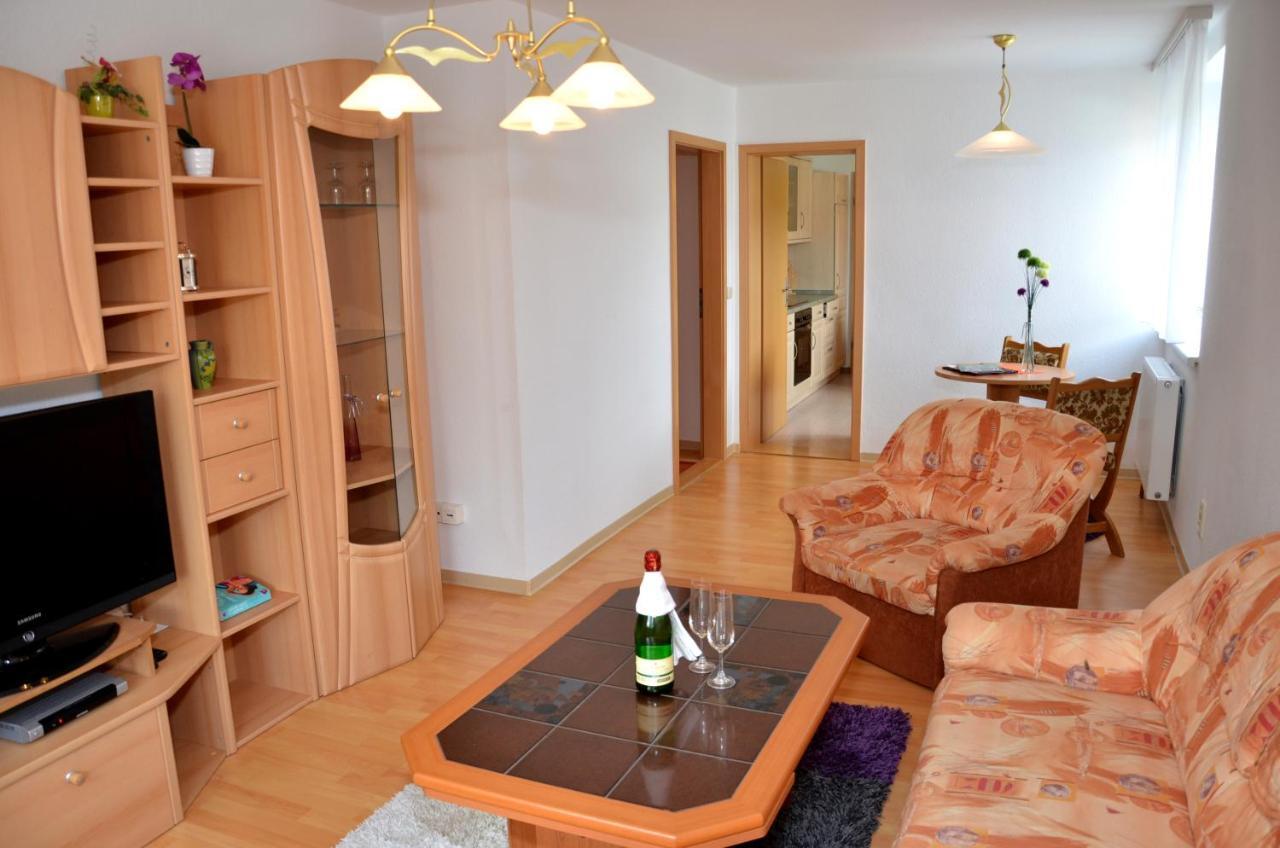 Hotel Vierenstrasse Neudorf  エクステリア 写真
